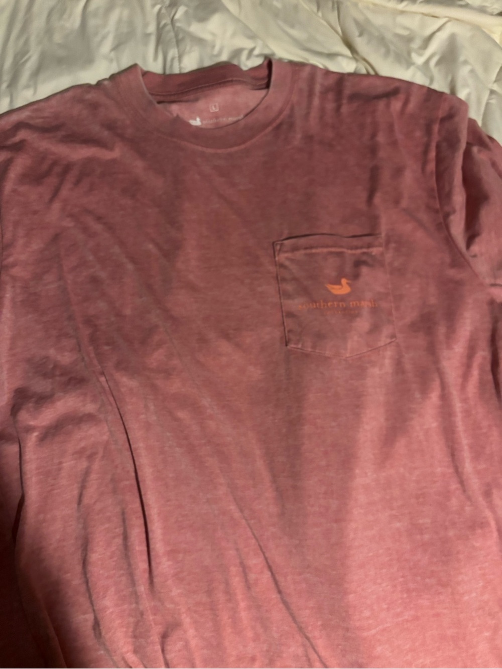 Southern Marsh Men’s Pocket Tee in Mauve Rose